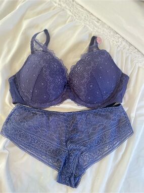 H&M Violet Lace Push-Up Bra and Lace Briefs Set